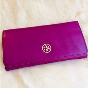 Tory Burch Robinson Envelope Continental Wallet
